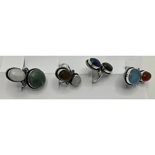 Set of rings