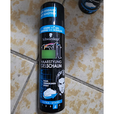 Schwarzkopf — taft POWER ULTRA STARK 4 POWER