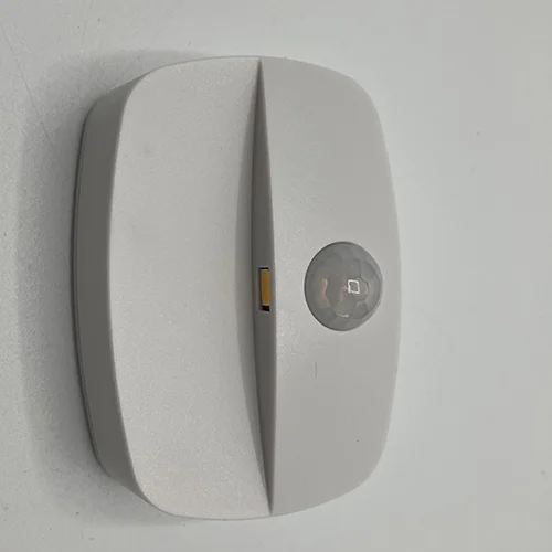 IZOXIS — Motion sensor LED night light