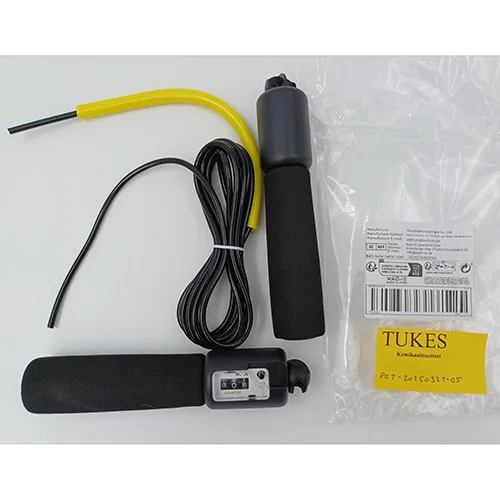 Black jump rope with wear-resistant plastic coating