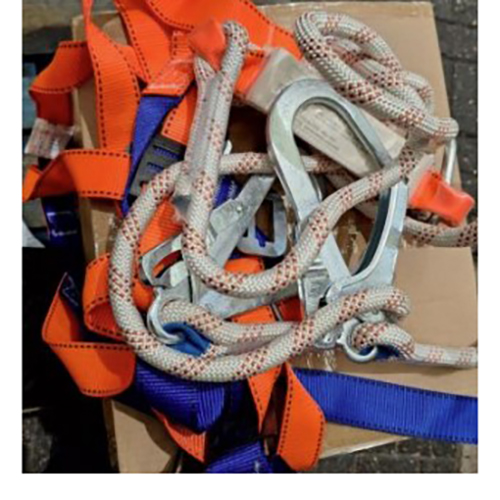 Climbing safety belt