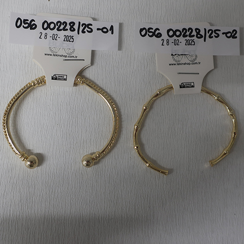 Bracelet