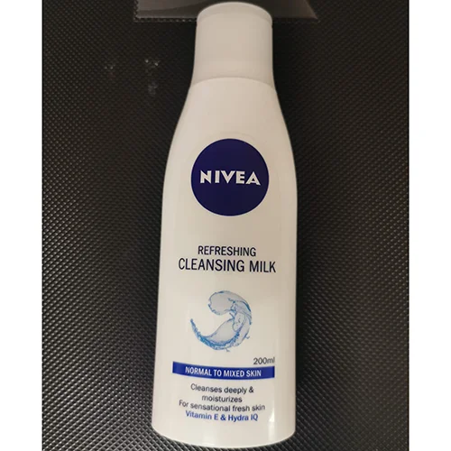 Nivea — REFRESHING CLEANSING MILK