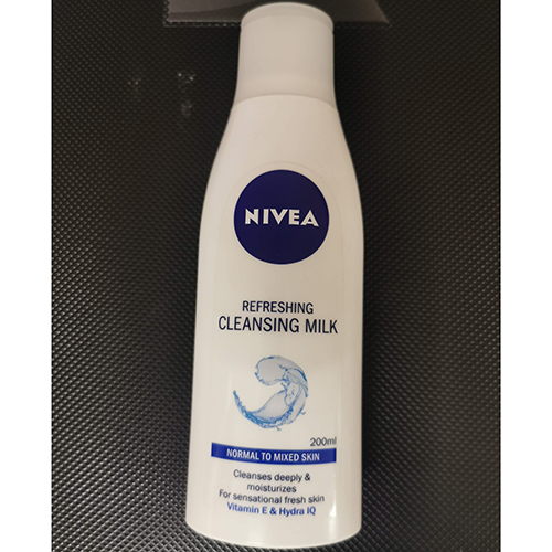 Nivea — REFRESHING CLEANSING MILK