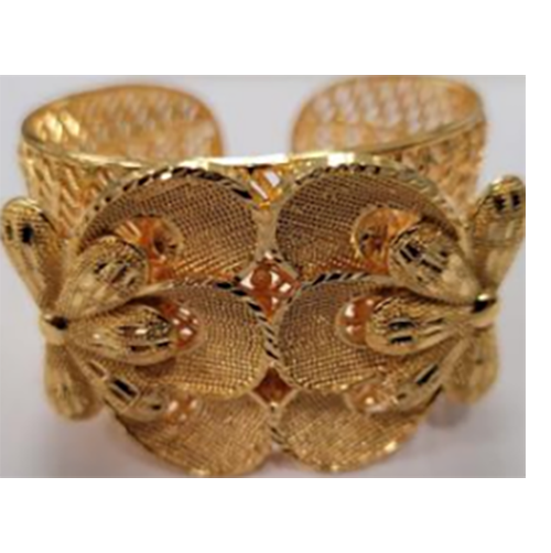 Hongxin, Singit — Gold Bangle and Stainless Steel Gold Heart Necklace