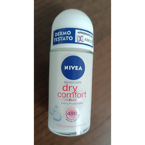 Nivea — dry comfort PLUS