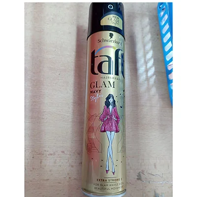 Schwarzkopf — taft HAIRSPRAY GLAM WAVY Styles