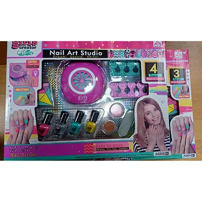Nail art studio