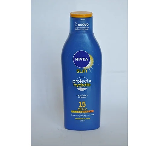 Nivea — Sun protect & hydrate
