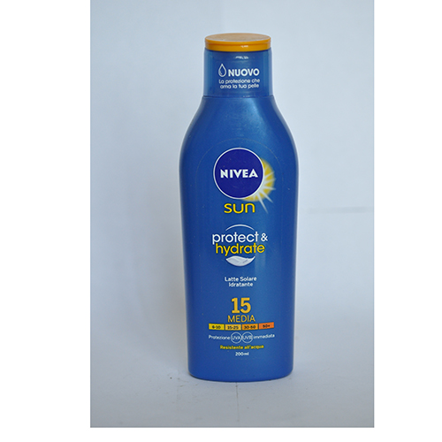 Nivea — Sun protect & hydrate