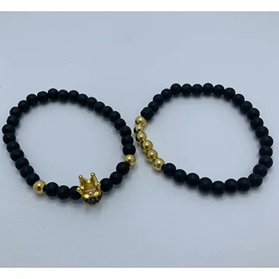 Pearl bracelet w/ crown charm