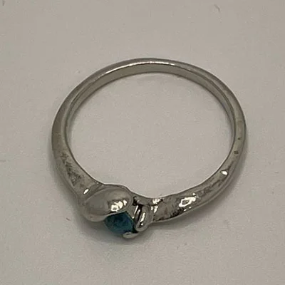 Ring with ornamental stone, 3 pcs
