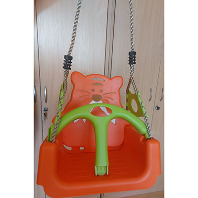 TriX — Plastic swing seat