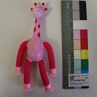 Telescopic Suction Cup Giraffe Toy