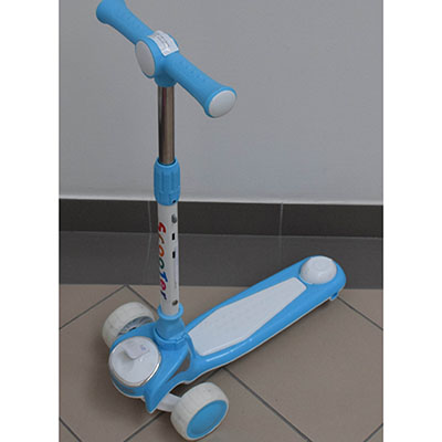 Toy scooter