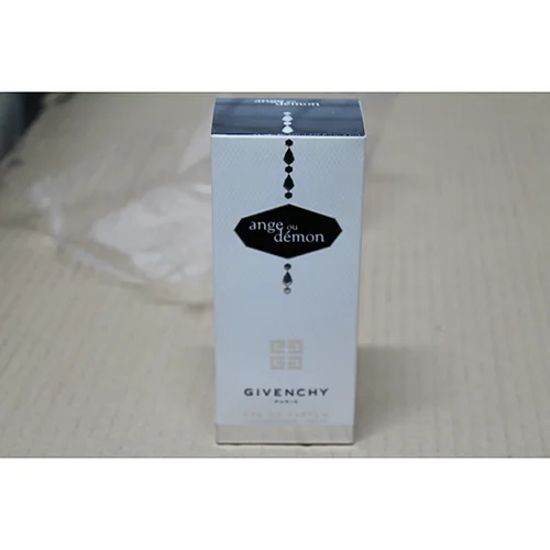Givenchy — Ange ou Demon