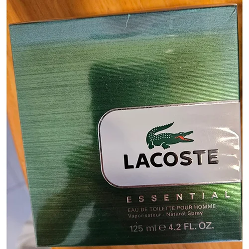 LACOSTE — Essential