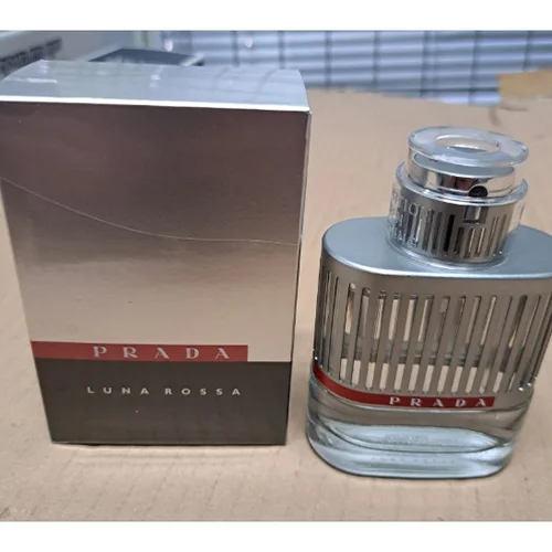 Prada — Luna rossa