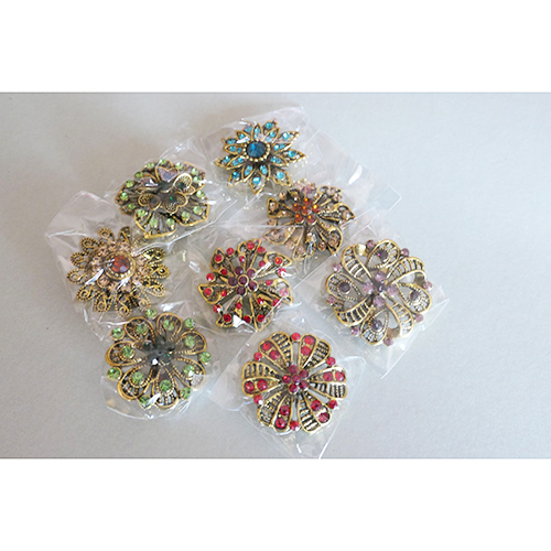 PH PandaHall — 8 Stile Vintage Blumenbroschen Kristall Strass Broschen Antikes Goldenes Legierungsabzeich