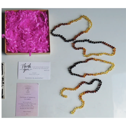 Amber with love — Collier enfant ambre balte enfants enfants, couleur arc-en-ciel perles baroques noué