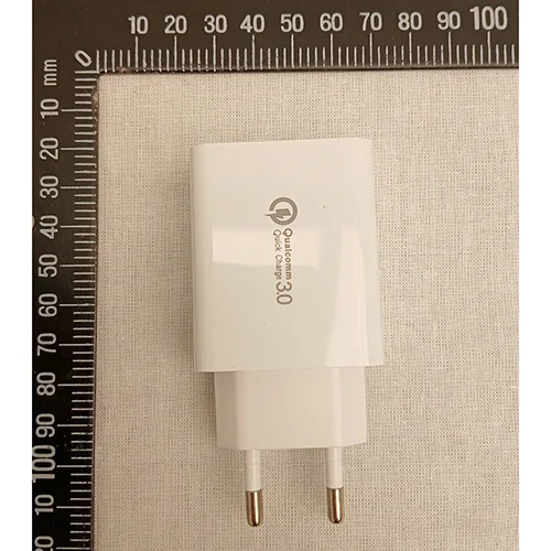 Cadorabo — USB charger
