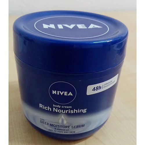 Nivea — Nivea Rich Nourishing body cream