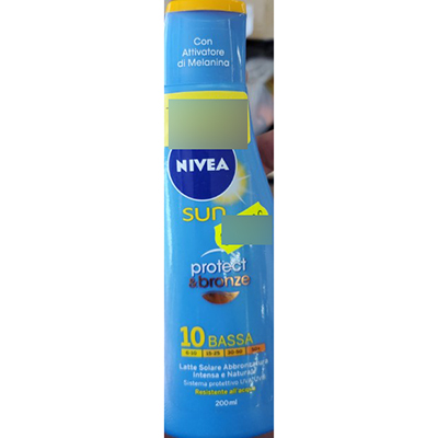 Nivea — Protect & Bronze protezione "10"