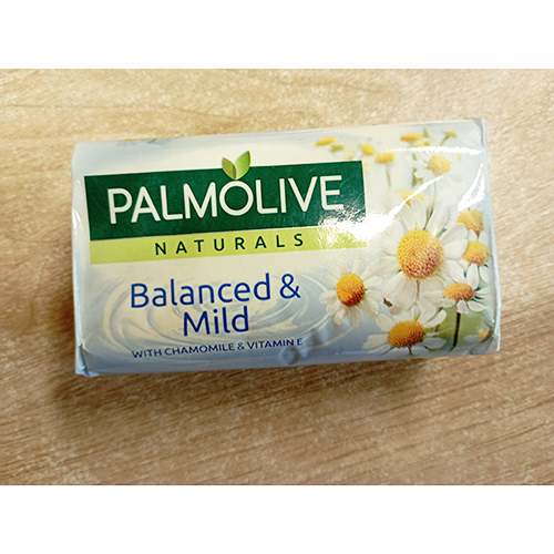Palmolive — Balanced & Mild, with chamomile & vitamin E