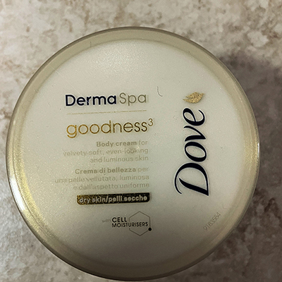 Dove — Derma Spa Goodness