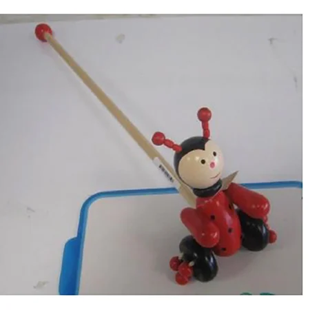 B&SC — Push along toy