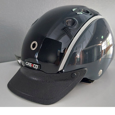 Casco Nori Hufeisen — Equestrian helmet