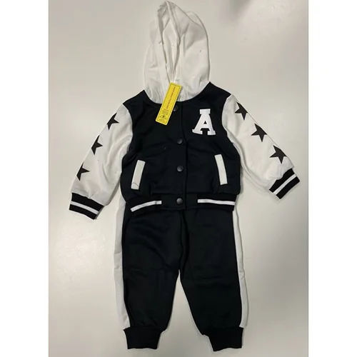 SHEIN KIDS — Baby star and letter, tracksuit