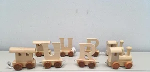 Bino Europe k.s. — Locomotive brown wheels, train wagon letter U with brown wheels, train wagon letter R