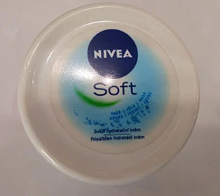Nivea — Soft moisturising cream