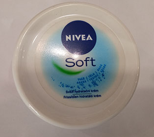 Nivea — Soft moisturising cream