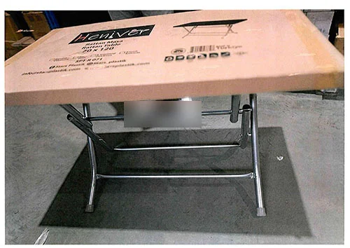 Heniver — Folding table