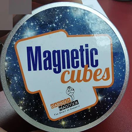 GADGET MASTER — Magnetic cubes