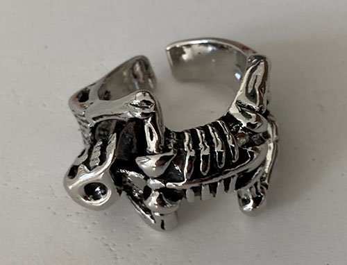 Skelleton ring
