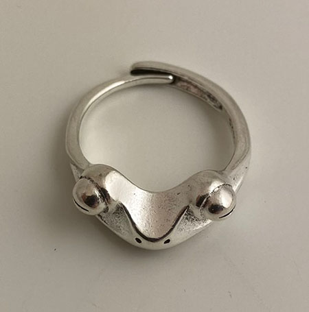 (No brand) — Frog ring