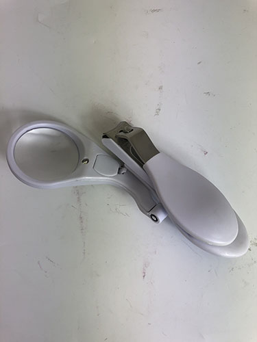 Nail scissors