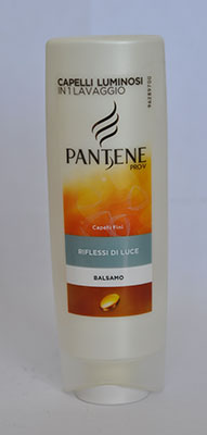PANTENE — Capelli luminosi riflessi di luce  - capelli acqualight