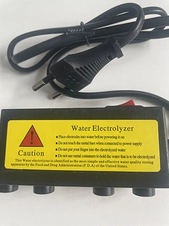 Water electrolysis device