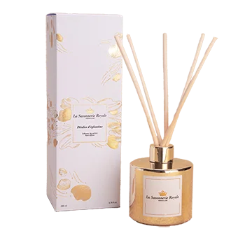 La savonnerie royale — Pétales d'églantine