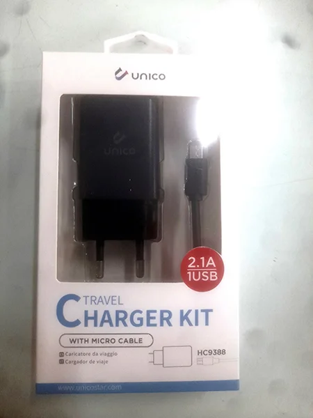 UNICO — TRAVEL CHARGER KIT (Carregador de viagem)