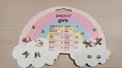 Set of children's earrings