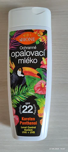 BIO BIONE — Ochranné opalovací mléko, SPF 22 - střední ochrana