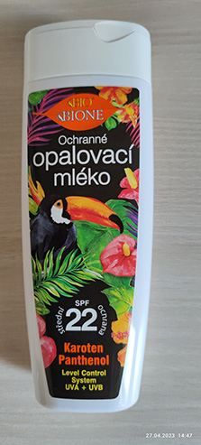 BIO BIONE — Ochranné opalovací mléko, SPF 22 - střední ochrana