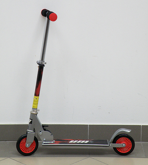 UM — 120MM SCOOTERS