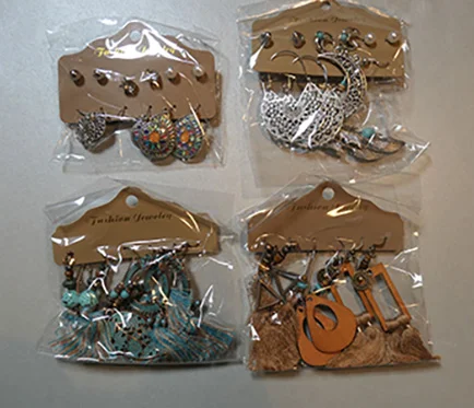 Flongo — Ear studs