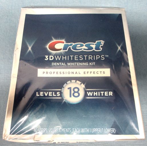 Crest — Crest® 3D WHITESTRIPS